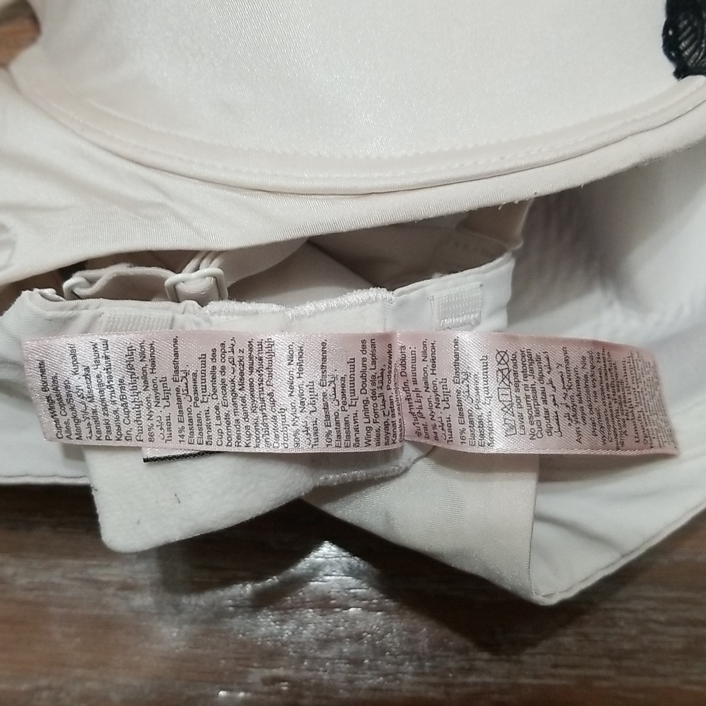 (38DD) La SENZA Lingerie Padded and Underwire Support Bra Lace Accent Intimates - Picture 8 of 8